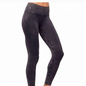 Nwt nux mineral legging medium